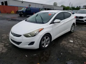 Hyundai Elantra 1.8L 4 2013