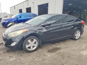 Hyundai Elantra 1.8L 4 2013