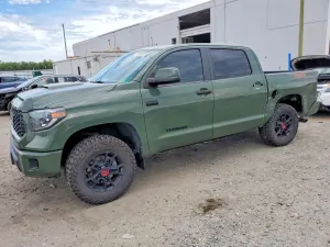 Toyota Tundra 5.7L 8 2020