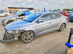 Hyundai Elantra 2.0L 4 2017