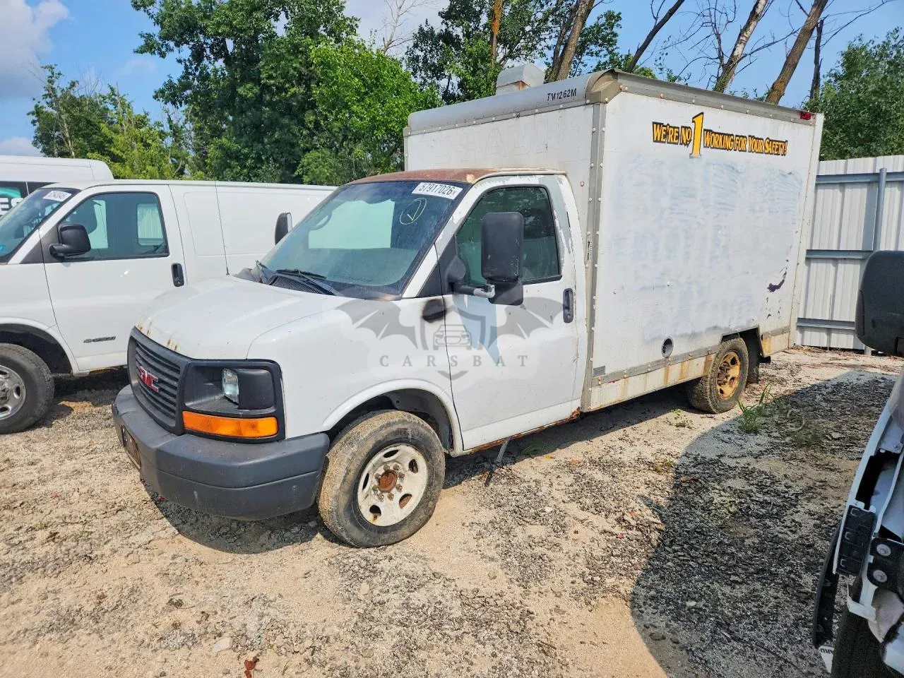 GMC Savana 4.8L 8 2006