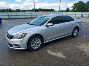 Volkswagen Passat 1.8L 4 2017