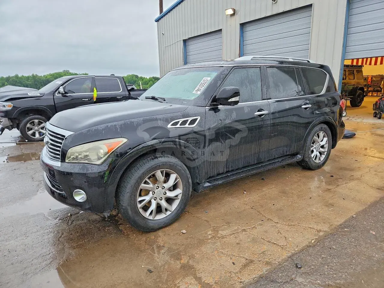 Infiniti QX56 5.6L 8 2011