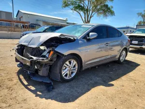 Hyundai Elantra 2.0L 4 2020