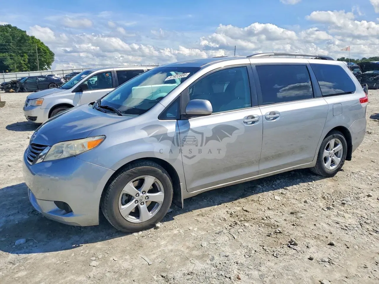 Toyota Sienna 3.5L 6 2011