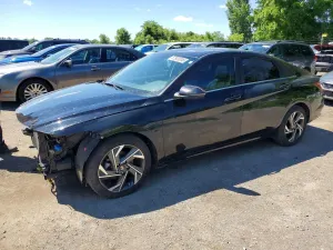 Hyundai Elantra 2.0L 4 2024