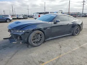 Ford Mustang 5.0L 8 2024