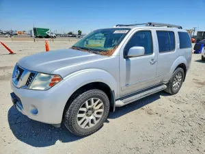Nissan Pathfinder 4.0L 6 2012