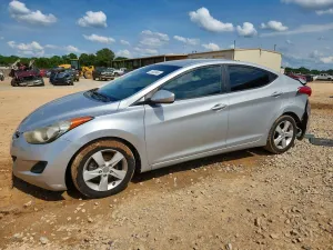 Hyundai Elantra 1.8L 4 2013