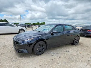 Hyundai Elantra 2.0L 4 2021