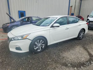 Nissan Altima 2.5L 4 2020