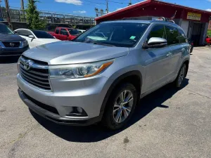 Toyota Highlander 3.5L 6 2015