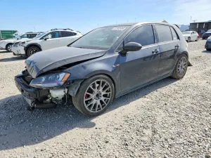 Volkswagen Golf 2L 4 2016