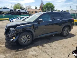 Nissan Pathfinder 3.5L 6 2025