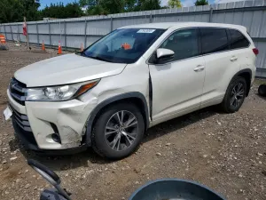 Toyota Highlander 3.5L 6 2017