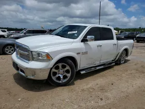 RAM 1500 5.7L 8 2015