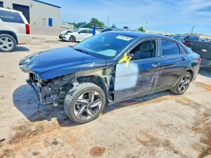 Hyundai Elantra 2.0L 4 2023