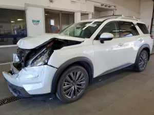 Nissan Pathfinder 3.5L 6 2023
