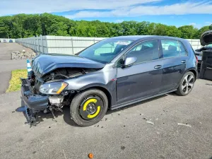 Volkswagen Golf 2L 4 2017