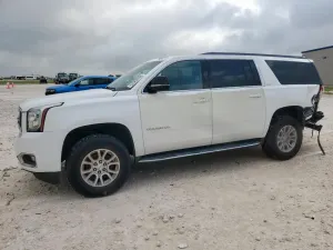 GMC Yukon K1500 SLT 5.3L 8 2017