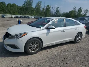 Hyundai Sonata SE 2.4L 4 2016