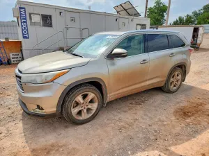 Toyota Highlander 3.5L 6 2016