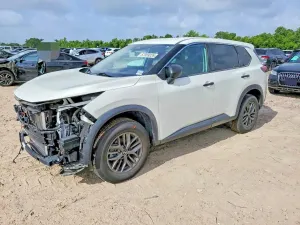 Nissan Rogue 2.5L 4 2021