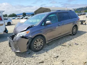 Toyota Sienna 3.5L 6 2019