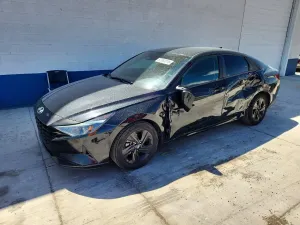 Hyundai Elantra 2.0L 4 2021