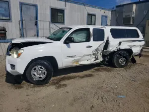 Toyota Tacoma 2.7L 4 2013