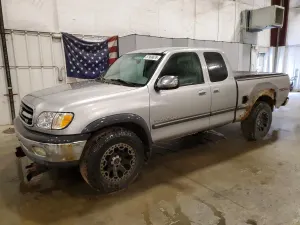 Toyota Tundra 4.7L 8 2001
