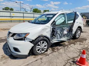 Nissan Rogue 2.5L 4 2015