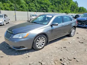 Chrysler 200 2.4L 4 2012