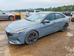 Hyundai Elantra 2.0L 4 2022