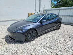 Tesla Model 3 2024