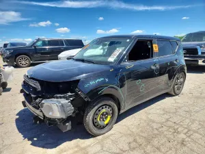 Kia Soul 2.0L 4 2021