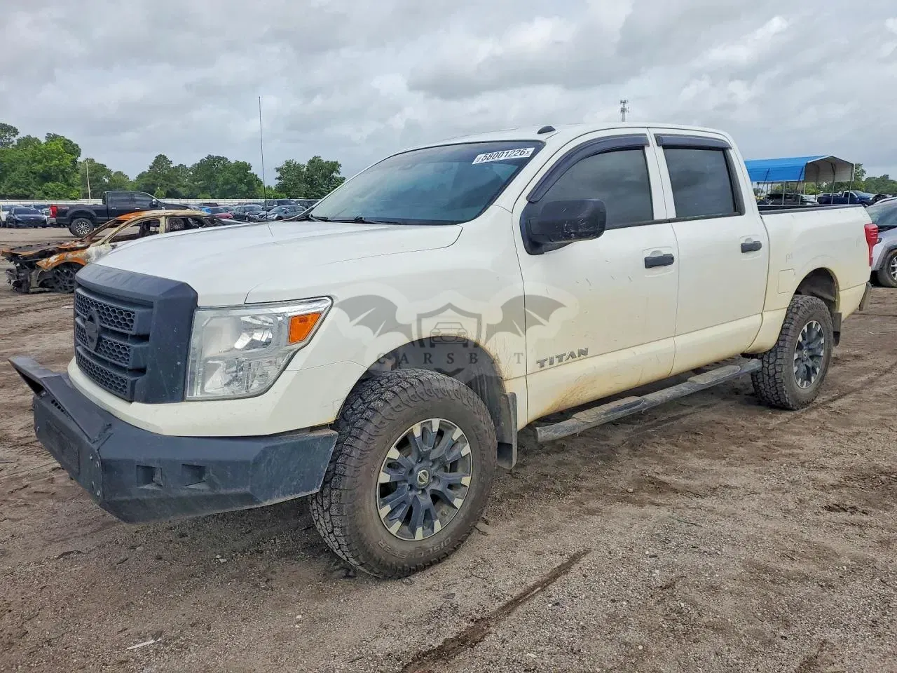 Nissan Titan 5.6L 8 2021