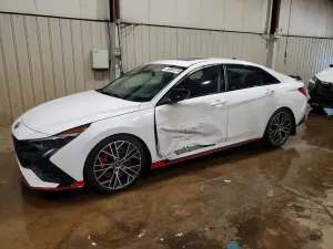 Hyundai Elantra 2.0L 4 2023
