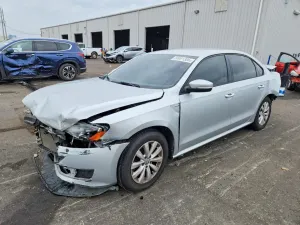 Volkswagen Passat 1.8L 4 2014