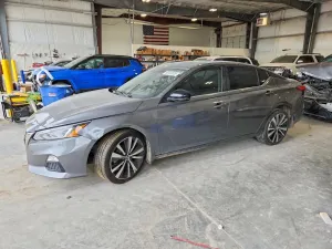 Nissan Altima 2.5L 4 2020