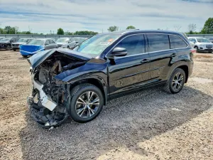 Toyota Highlander 3.5L 6 2014