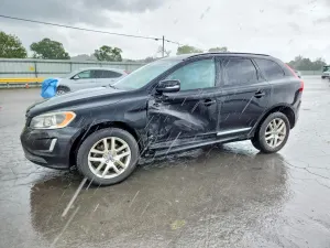 Volvo XC60 2.0L 4 2017