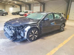 Nissan Altima 2.5L 4 2020