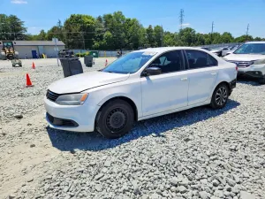Volkswagen Jetta 2.0L 4 2014