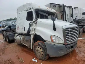 Freightliner Cascadia 14.8L 6 2015