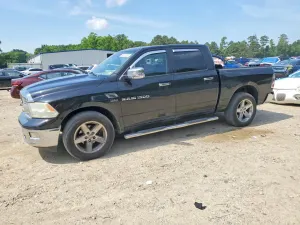 Dodge RAM 5.7L 8 2011