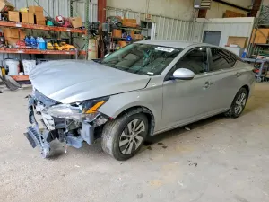 Nissan Altima 2.5L 4 2022