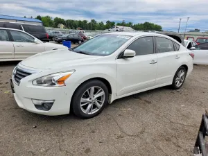 Nissan Altima 2.5L 4 2015