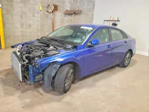 Hyundai Elantra 2.0L 4 2024