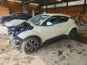 Toyota C-HR 2.0L 4 2019